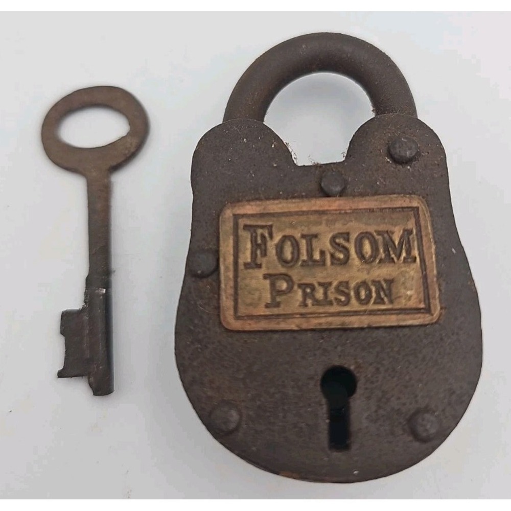 Folsom Prison Cast Iron Lock With 1 Key Works Padlock